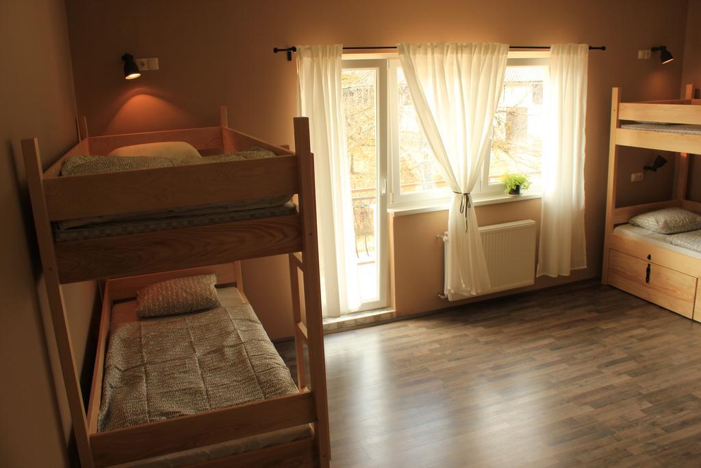 Falling Lakes Hostel Korenica